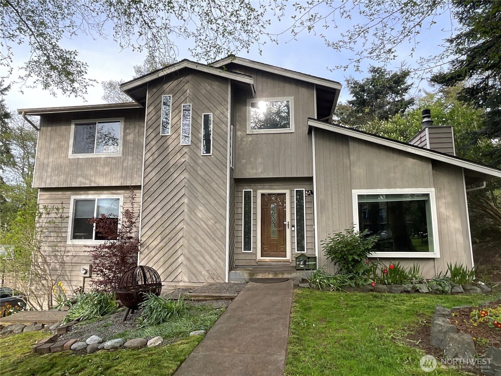 Property Photo: 2260 Darvic Place WA 98277