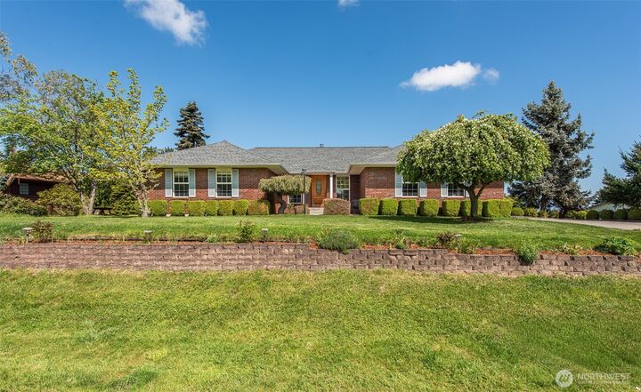 Property Photo:  608  Reservoir Road  WA 98382 