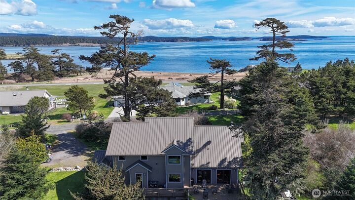 Property Photo:  138  Lighthouse Lane  WA 98250 