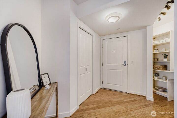 Property Photo:  819  Virginia Street 2901  WA 98101 
