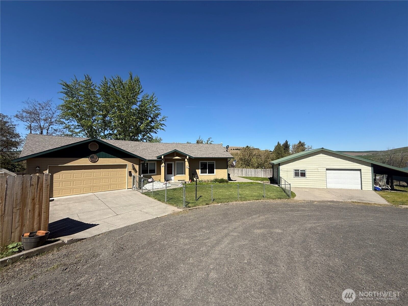 Property Photo:  102 S 8th Street  WA 99328 