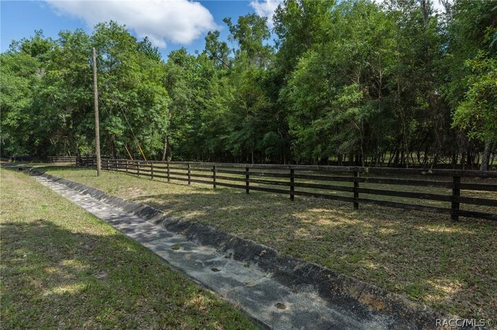 Property Photo:  9248 E Gobbler Drive  FL 34436 