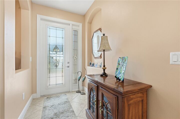 Property Photo:  1215 Southlakes Way SW  FL 32968 
