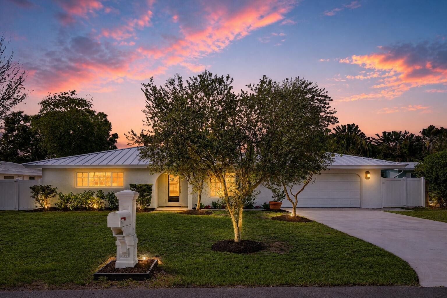 Property Photo:  718 SW 27th Place  FL 33435 