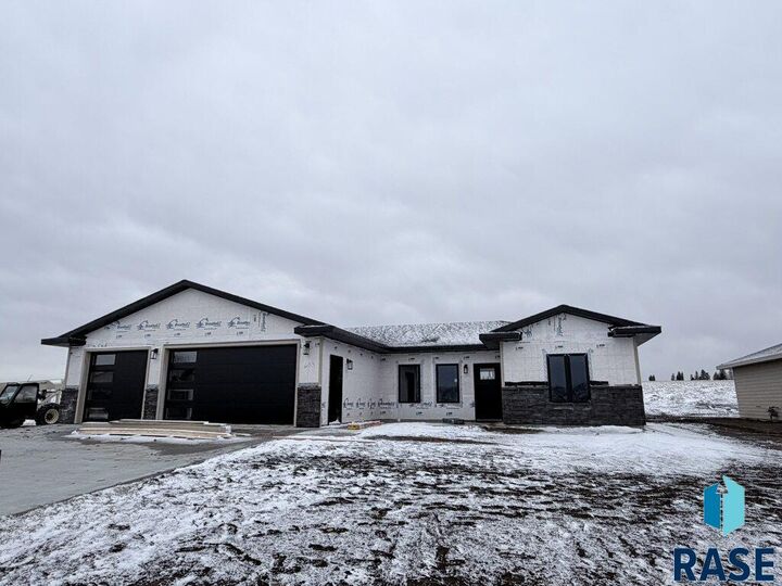 Property Photo: 603 Mill Pond Rd IA 51246