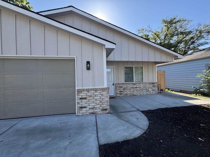 Property Photo:  1932 S Mosley  KS 67211 