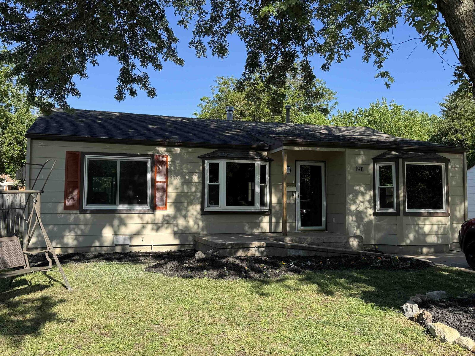 Property Photo: 1911 S Faulders KS 67218