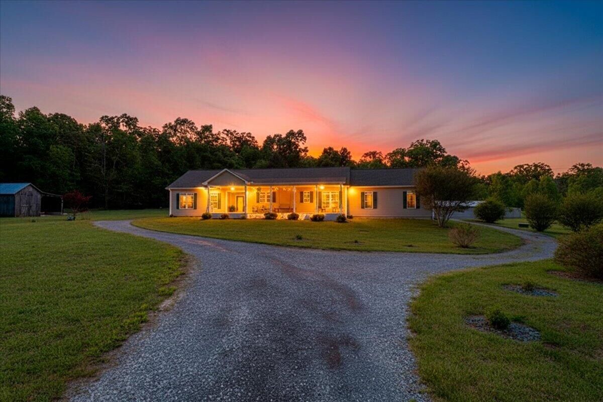 Property Photo: 218 Mt Moriah Rd VA 24085