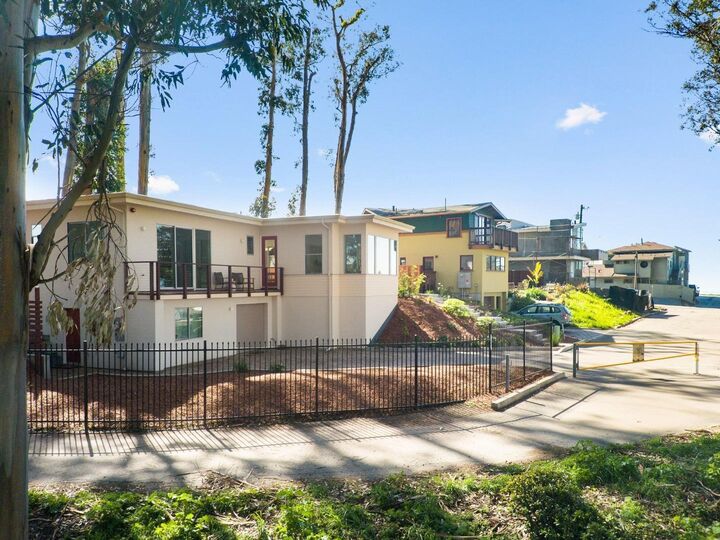 Property Photo:  30 Ryans Way  CA 95062 
