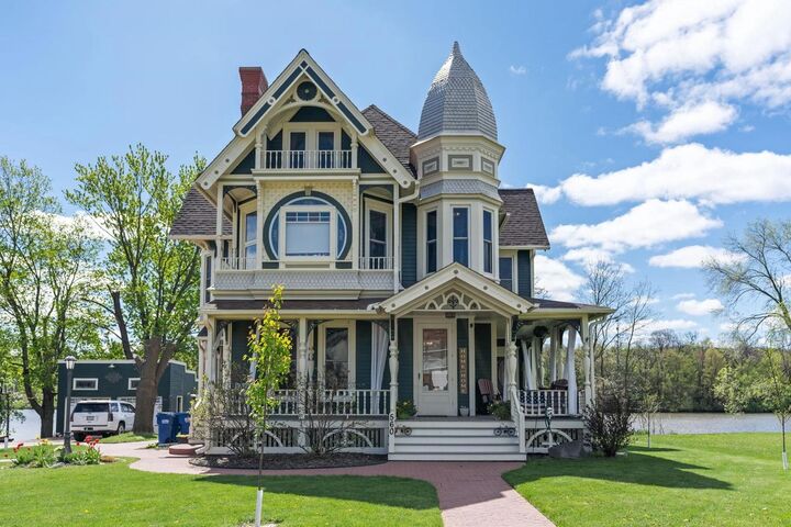 Property Photo:  560 Water Avenue  WI 54364 