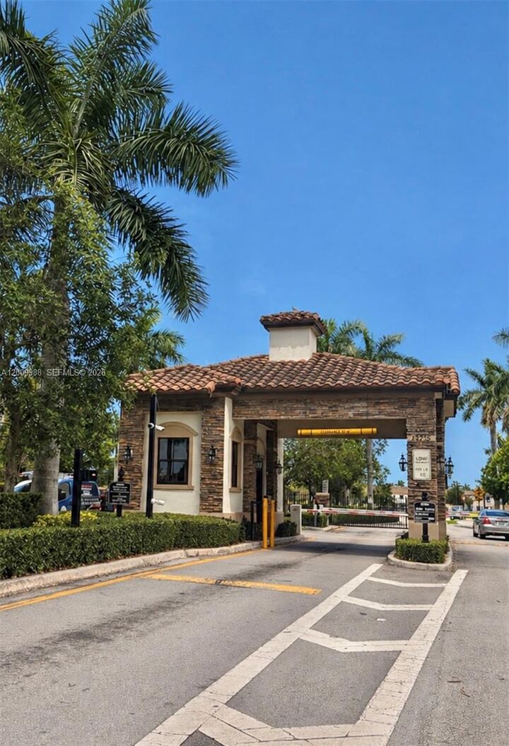 Property Photo:  11742 SW 250th St  FL 33032 