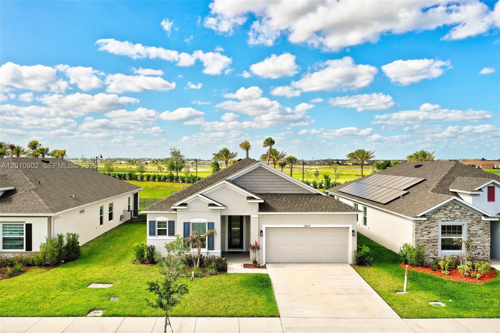 Property Photo:  12459 SW Forli Way  FL 34987 