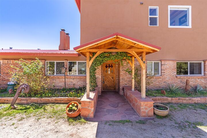 Property Photo: 7670 Old Santa Fe Trail NM 87505