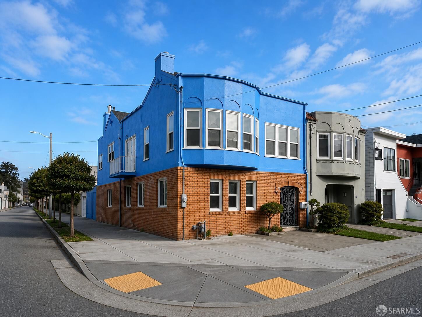 Property Photo: 801 Vienna Street CA 94112