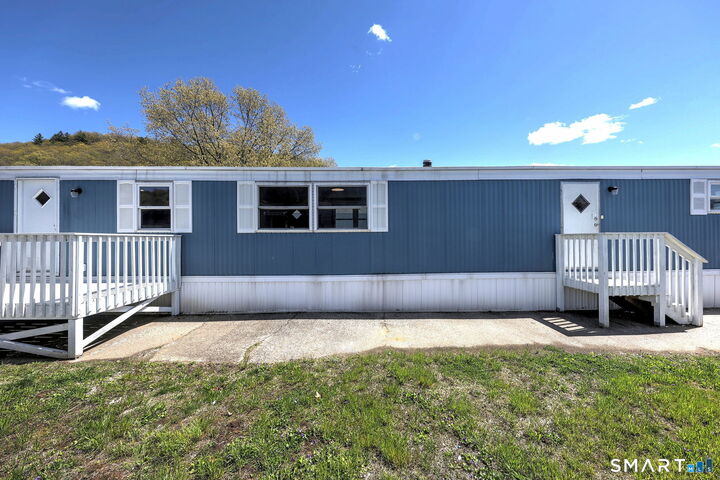Property Photo:  10 Donna Street  CT 06403 