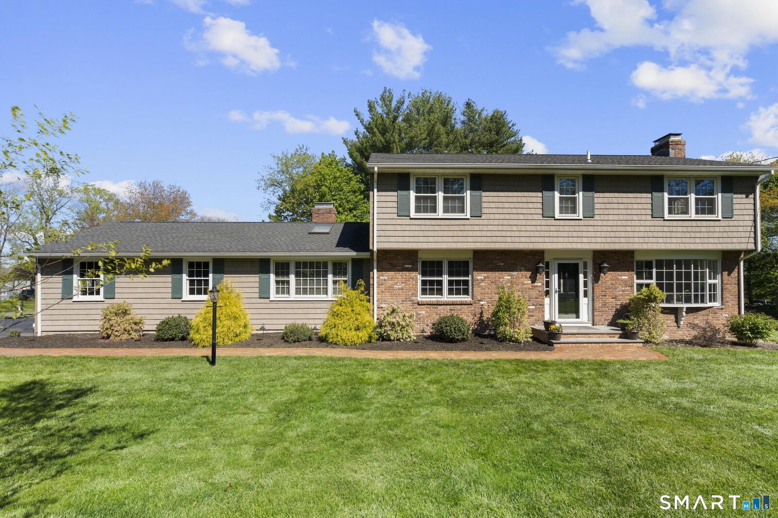 Property Photo:  278 Charles Court  CT 06477 