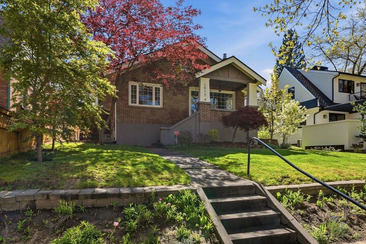 Property Photo:  1917 S Stevens St  WA 99203 