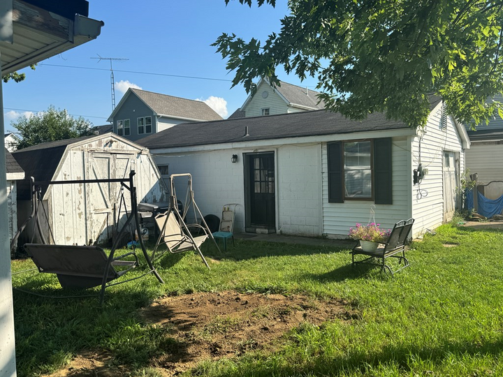 Property Photo:  415 Cherry St  OH 43160 