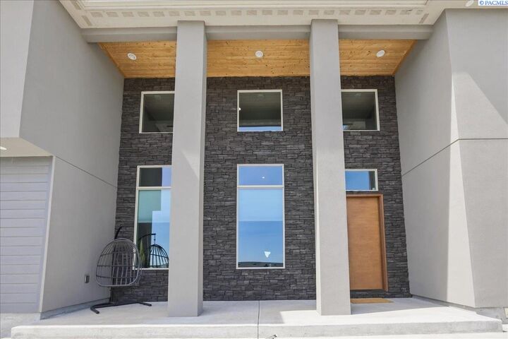 Property Photo:  4210 Orville Lp  WA 99301 