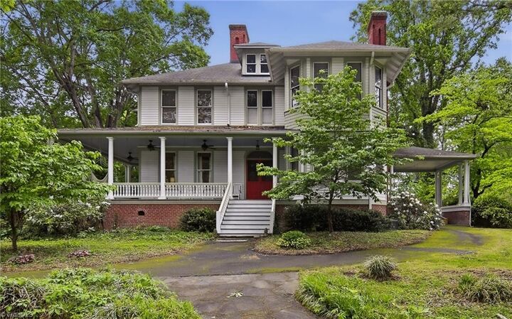 Property Photo:  514 W Banner Avenue  NC 27107 