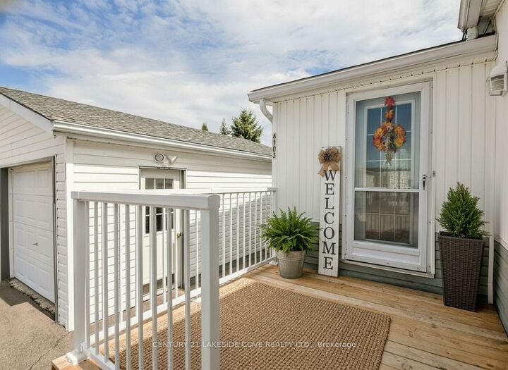 Photo de la propriété:  4103 Lynn Street  ON L3V 0V7 
