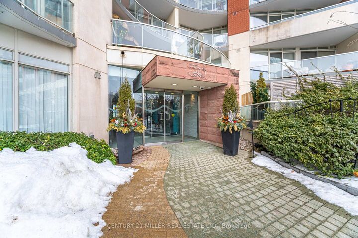 Property Photo:  550 Queens Quay W 318  ON M5V 3M8 