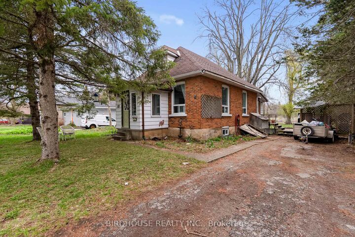 Property Photo: 18 Water Street ON K9V 2C8