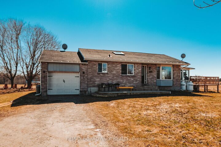 Property Photo: 885 Townline Road ON K7A 4S5