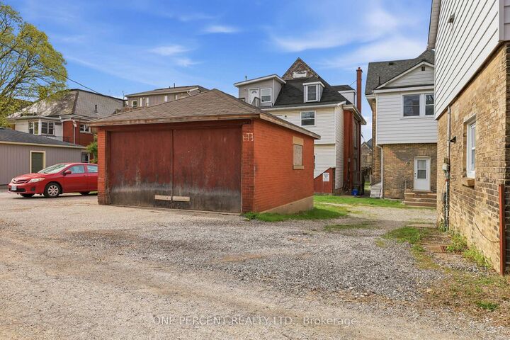 Property Photo: 305 Central Avenue ON N6B 2C9