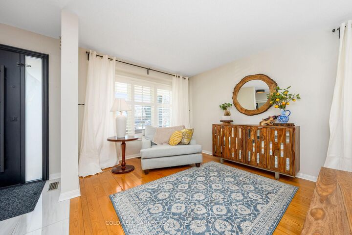 Property Photo:  420 Trudeau Drive  ON L9T 5K9 