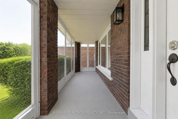 Property Photo: 90 Holmes Avenue ON M2N 4M4