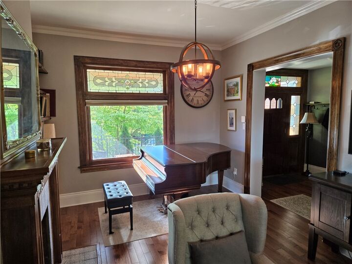 Property Photo: 508 S Lang Ave PA 15208