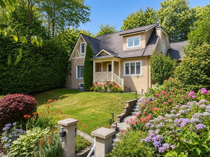 Property Photo: 3521 W 39th Avenue BC V6N 3A4