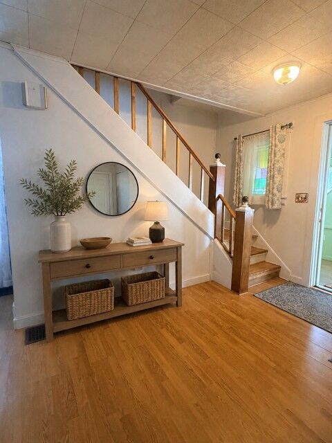 Property Photo:  719 Seneca Place  NY 14904 