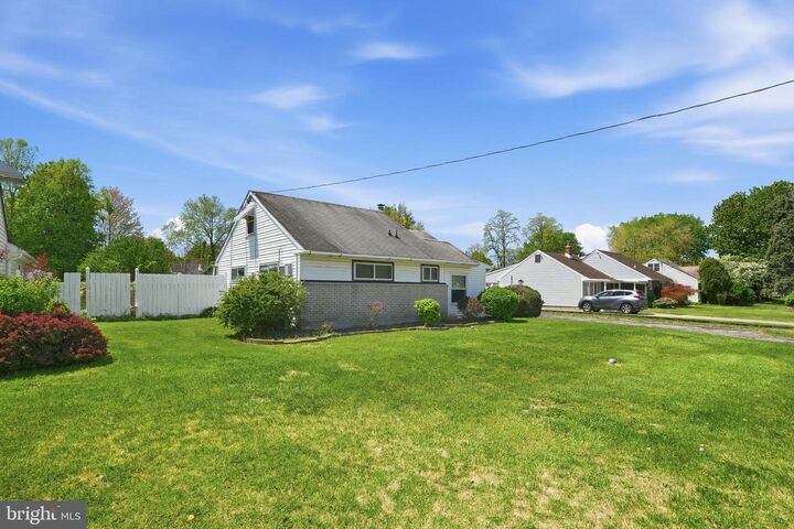 Property Photo:  2110 Chestnut  PA 19403 