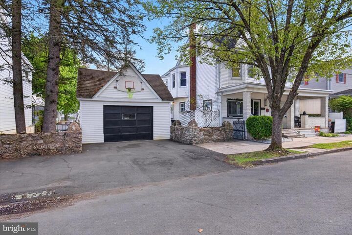 Property Photo:  432 W Spring Street  PA 17931 