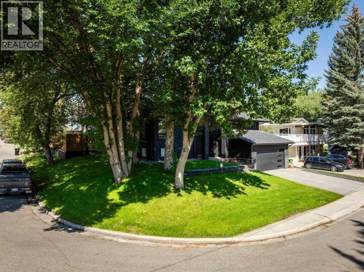 Property Photo: 1206 Varsity Estates Road Northwest AB T3B 2X2