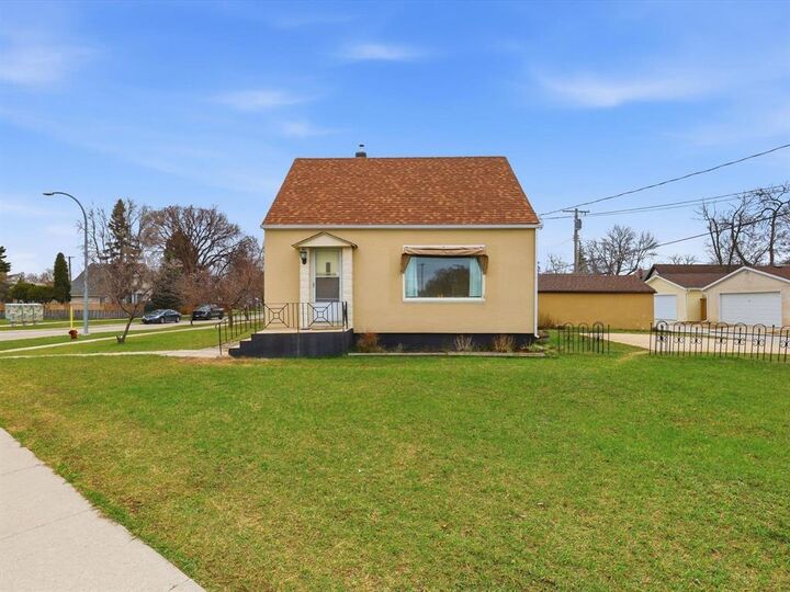 Photo de la propriété:  50 Haig Avenue  MB R2M 0E1 