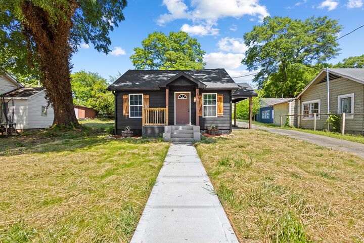 Property Photo:  409 Calhoun Avenue  GA 30161 