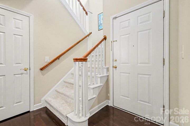 Property Photo:  17752 Kings Point Drive  NC 28031 