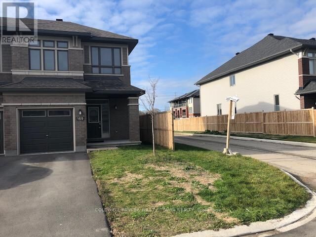 Photo de la propriété:  169 Shinny Avenue  ON K2V 0G4 