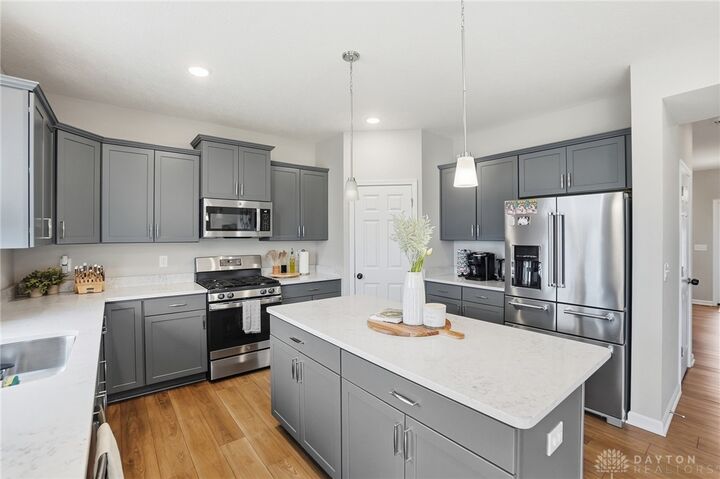 Property Photo: 3059 Chamberlin Drive OH 45342