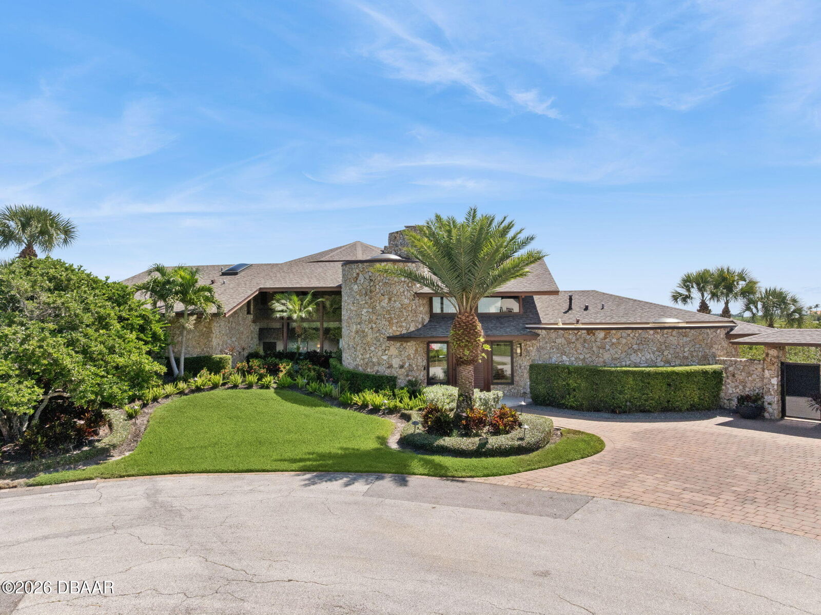 Property Photo: 107 Donlon Drive FL 32168