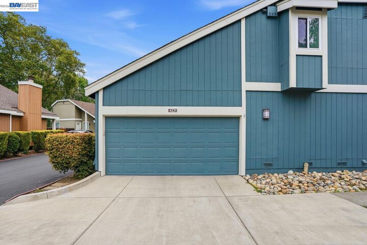 Property Photo:  4231 Dubhe Ct  CA 94521 