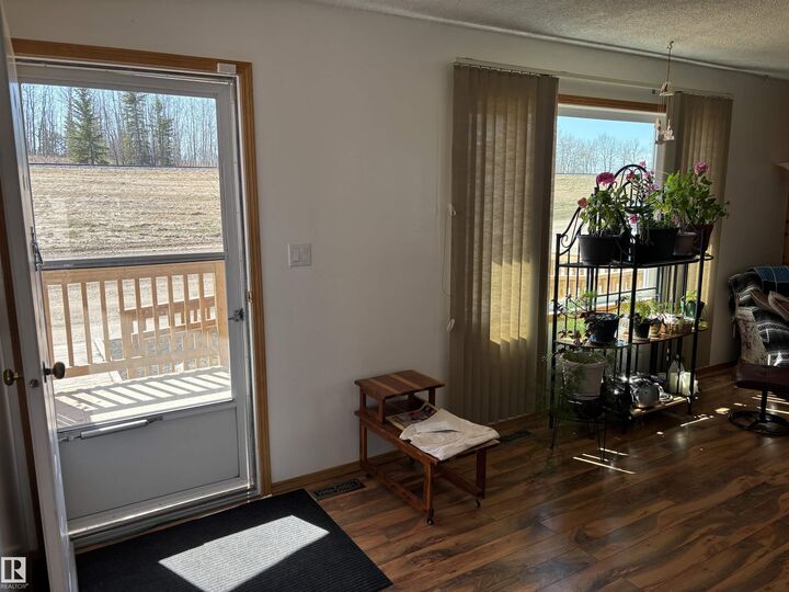 Property Photo: 4824 49 Avenue AB T0E 2A0