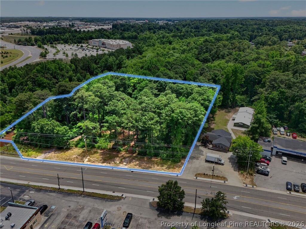 Property Photo: 5017 Yadkin Road NC 28303