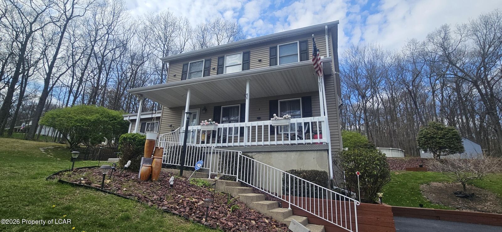 Property Photo:  9 Bentwood Road  PA 18222 