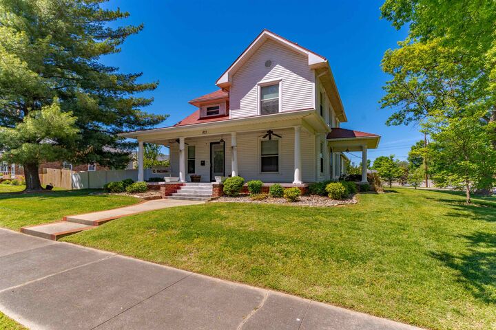 Property Photo:  823 N Main Street  KY 42459 
