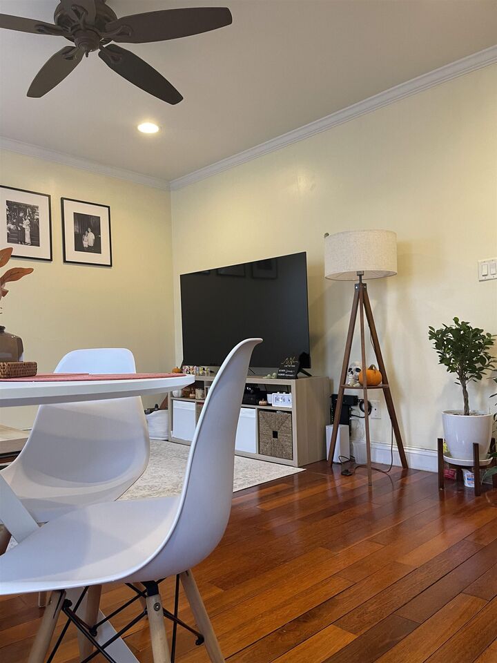 Property Photo:  32 Beacon Ave 2  NJ 07306 