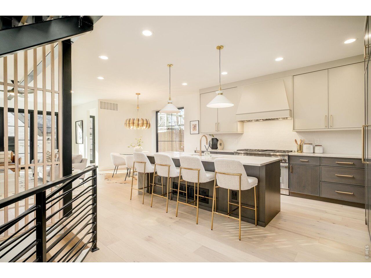 Property Photo:  415 S Williams St  CO 80209 